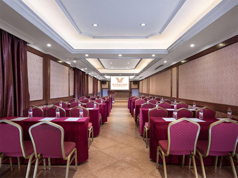 Vienna Classic Hotel Qingyuan Taihe Ancient Cave Scenic Area Exterior photo